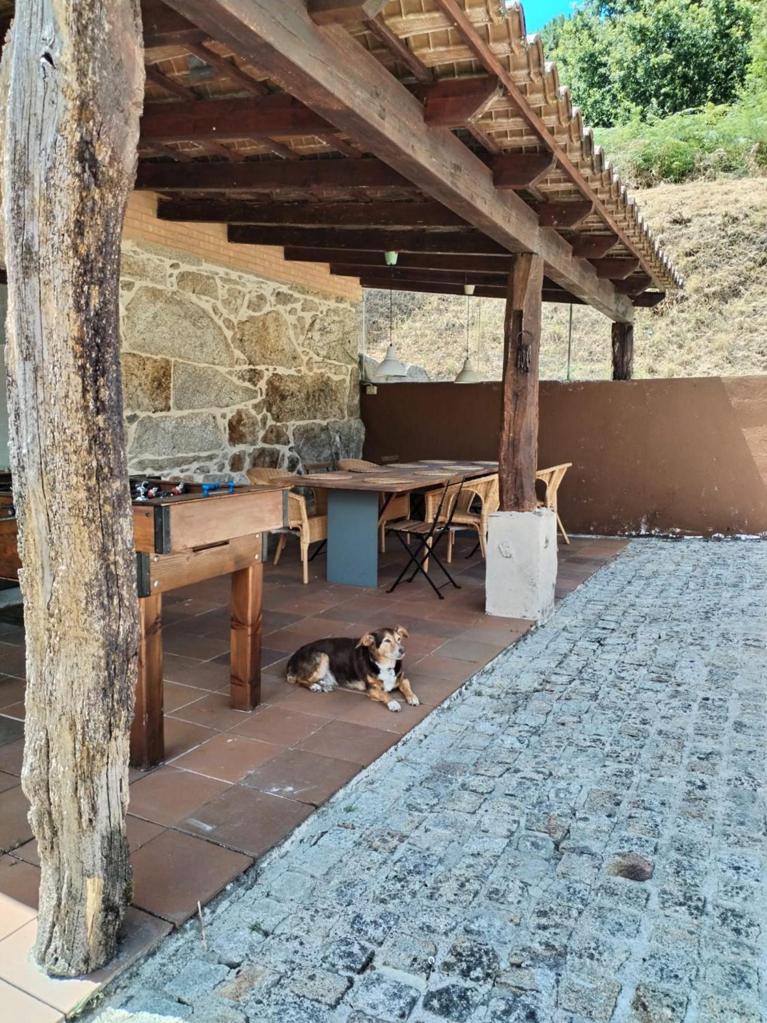 A Casa Do Outeiro Ferienhaus *